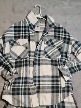 SO Cream & Green Plaid Button-Up Jacket